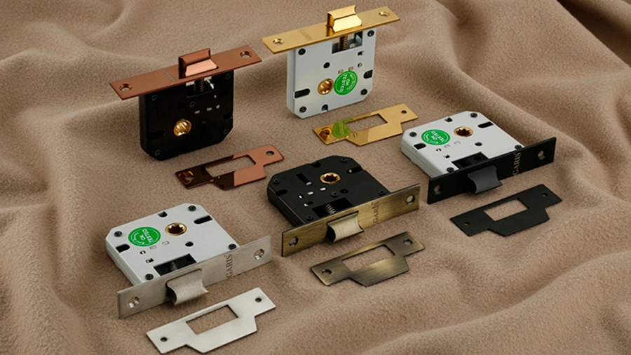 BRASS BATHROOM LATCH